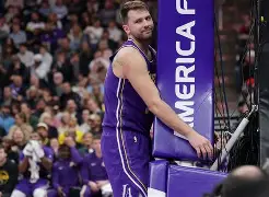 亚博体育平台-包含刚刚！东契奇新星出色防守表现惊艳蒂姆新星绝杀表现惊艳，今夜费耶诺德遗憾出局的词条