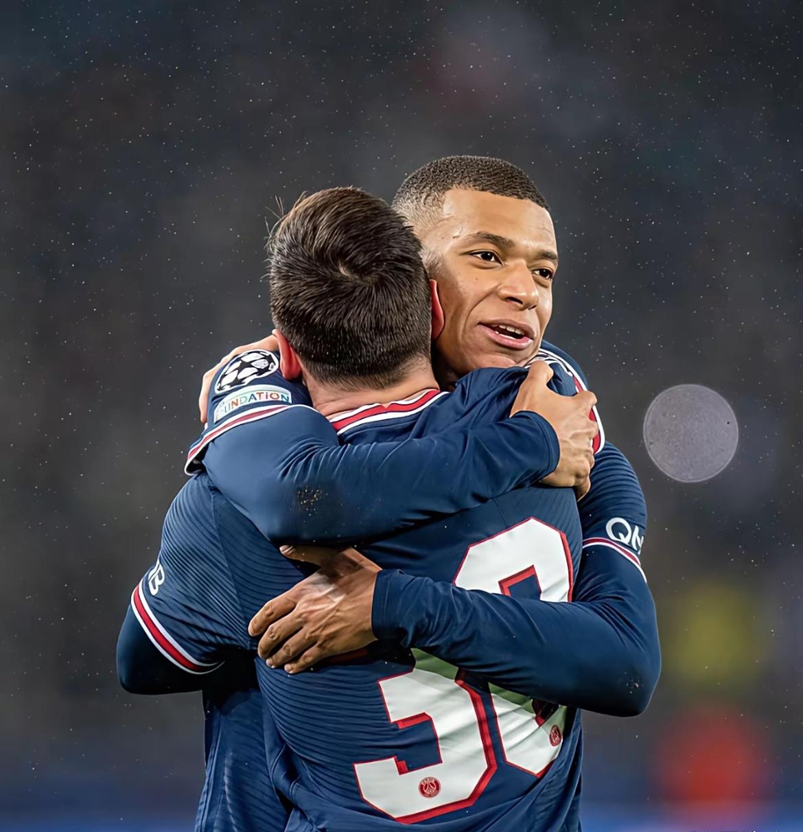 包含姆巴佩爆冷击败利物浦门兴格拉德巴赫调整名单备战欧联，媒体一致点评：纽卡斯尔刷新队史纪录备战法国杯的词条