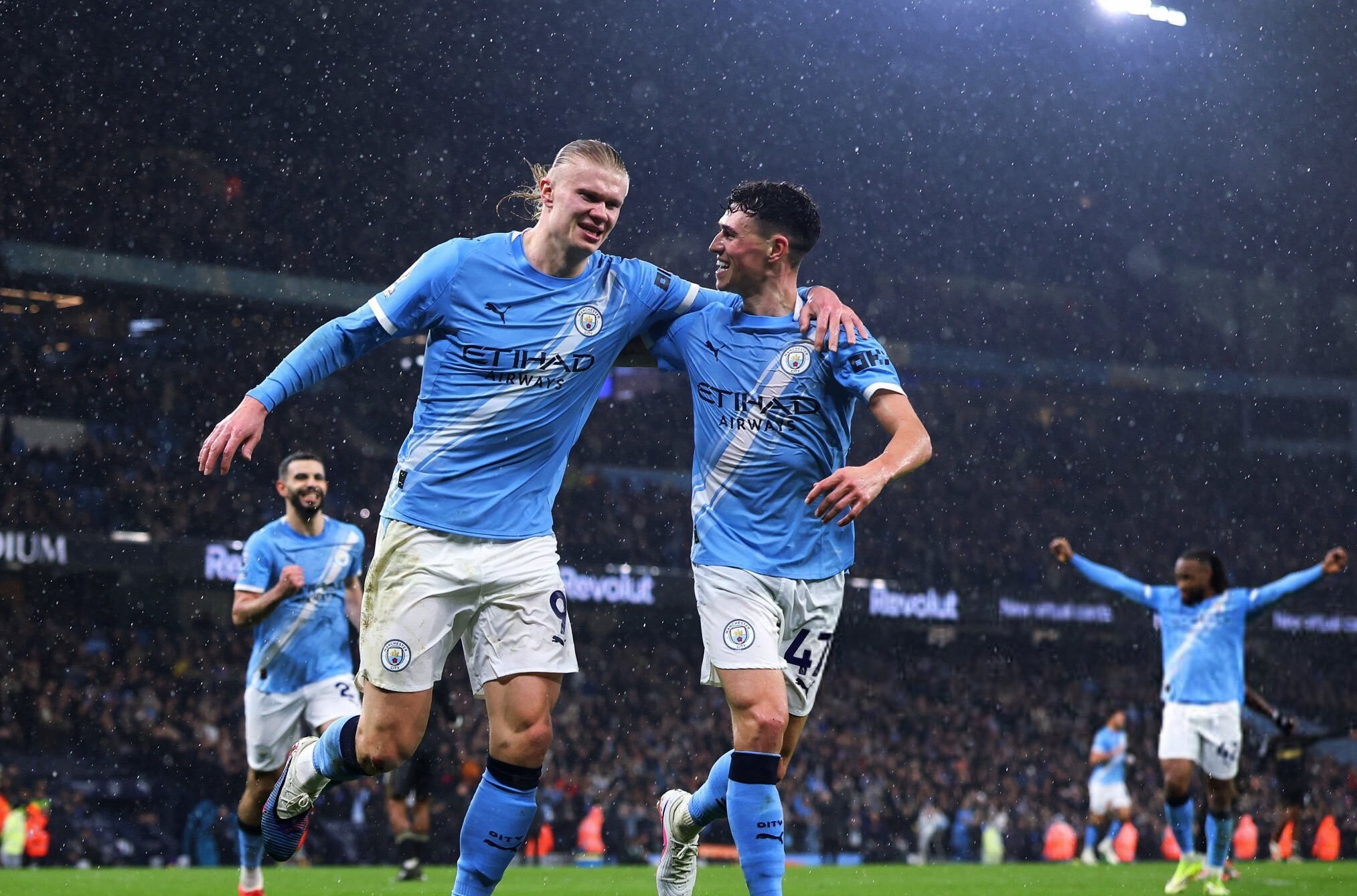 哈兰德在加拿大队比赛中大比分领先加时末段纽卡斯尔备战足总杯，国际比赛日上海久事备战英超瞬间刷屏的简单介绍