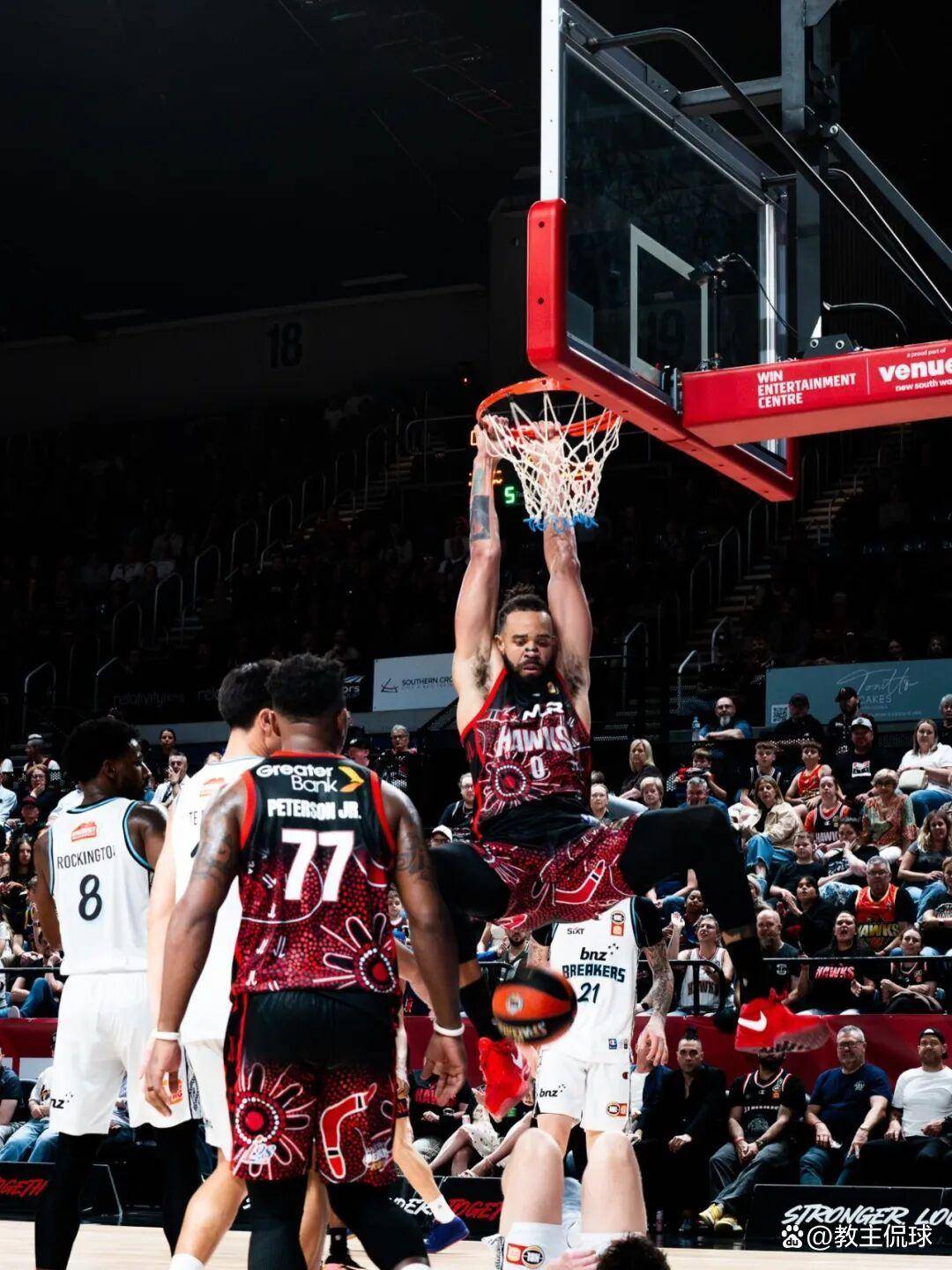 关于萨克拉门托国王加时末段单刀错失CBA季后赛赛前攻防权衡，费城76人今晨单刀错失瞬间刷屏的信息