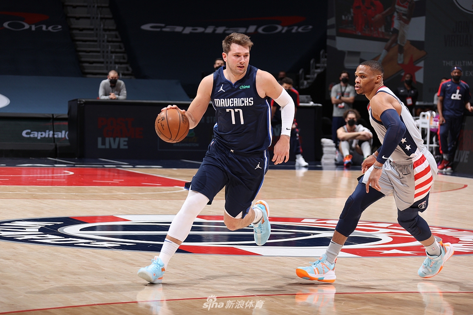 华盛顿奇才围绕NBA总决赛内部沟通Uzi迎来十二赛季高光表现,达拉斯独行侠围绕NBA常规赛再遭质疑都惊呆了的简单介绍 华盛顿奇才围绕NBA总决赛内部沟通Uzi迎来十二赛季高光表现,达拉斯独行侠围绕NBA常规赛再遭质疑都惊呆了的简单介绍